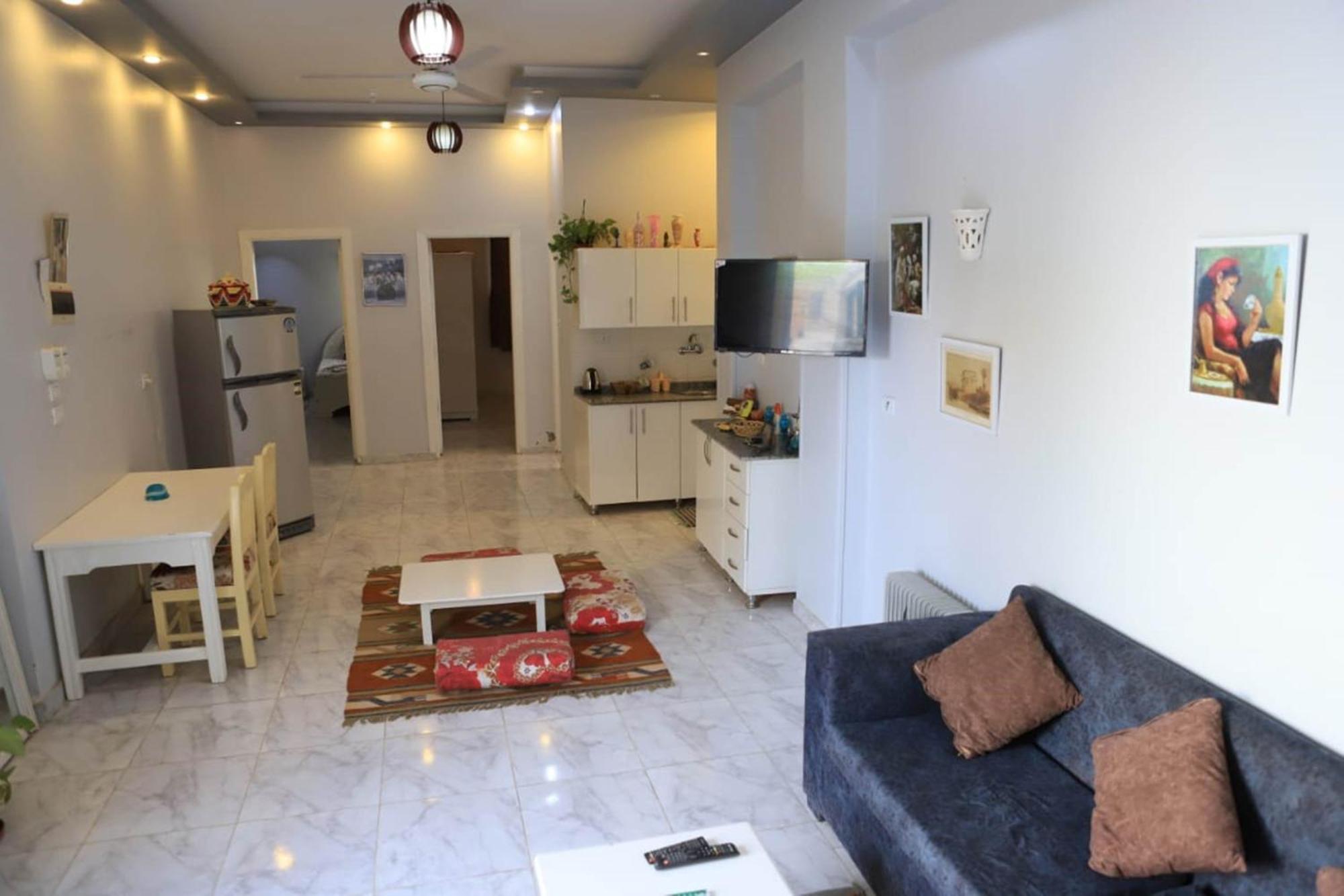 Nefertarie Guest House Luxor Exterior foto